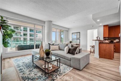 3141 Michelson #1306 Photo