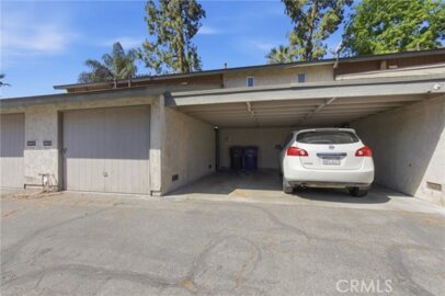 4801 Jackson #B Photo