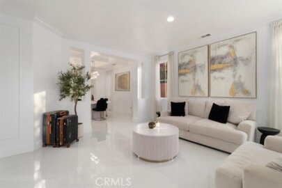 27569 Bottle Brush Photo