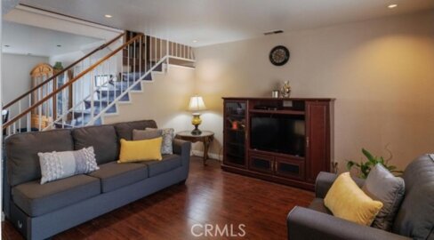 916 E 65th Street #3 Photo