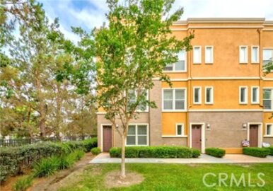 Magnificent Studio Walk Condominium Located at 1108 Jewett Drive was Just Sold