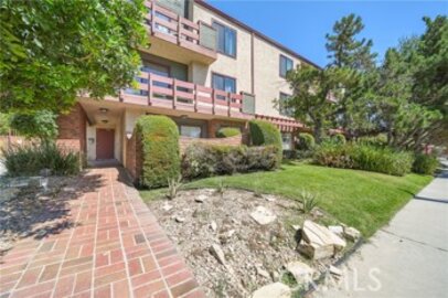 Splendid 4524 Tujunga Ave Condominium Located at 4524 Tujunga Avenue #12 was Just Sold