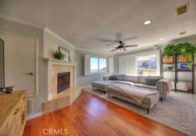 779 W 24th #4 Photo