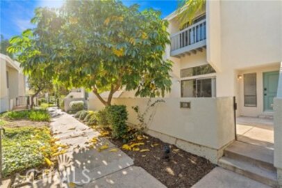 Amazing Newly Listed Water Gardens Condominium Located at 1536 Windsor