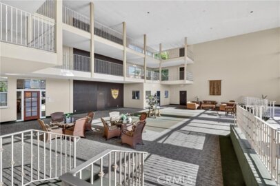 400 N Acacia #D35 Photo