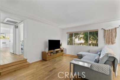 Stunning Newly Listed Coldwater Creek Condominium Located at 4859 Coldwater Canyon Avenue #4