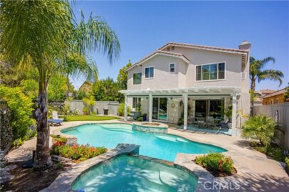 41233 Essex Court Photo