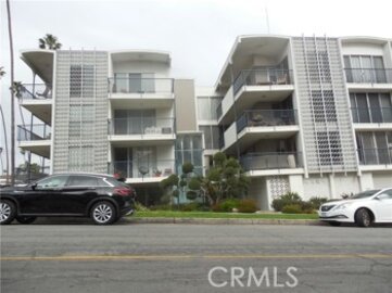 Spectacular Silver Seas Condominium Located at 4301 E 2nd Street #2D was Just Sold