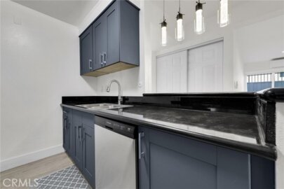 18620 Hatteras #169 Photo