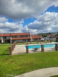 4726 Madrid Plaza Photo