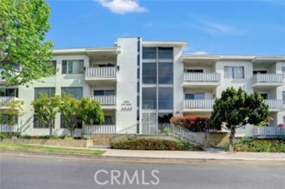 Gorgeous Vista Los Feliz Condominium Located at 4343 Finley Avenue #35 was Just Sold