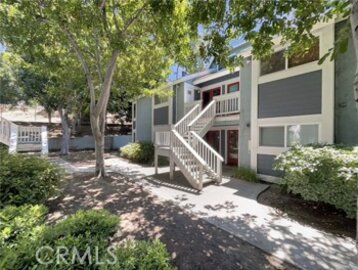 Impressive Newly Listed Camden Cove Condominium Located at 1564 Tanglewood Lane #11