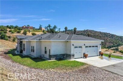 Gorgeous Newly Listed De Luz Single Family Residence Located at 47400 Vaquero