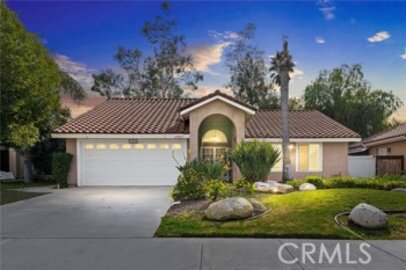 Gorgeous Menifee Lakes Single Family Residence Located at 28885 Via Marsala was Just Sold