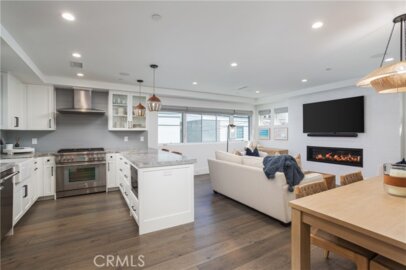 1/2 Iris Avenue Photo