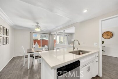 Stunning Tanglewood Townhouse Located at 4777 Larwin Avenue was Just Sold