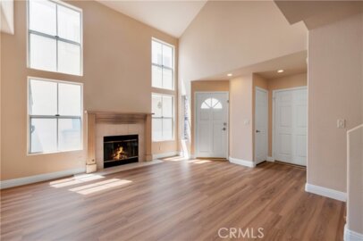 19017 Gault Street #103 Photo