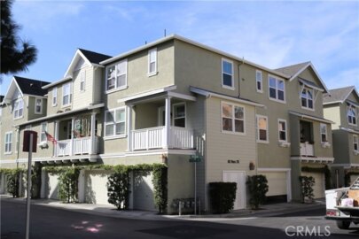 64 Valmont Way Photo