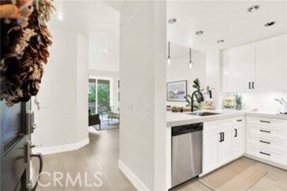 Amazing Seacove Villas Condominium Located at 92 Verdin Lane was Just Sold