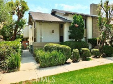 This Fabulous Bixby Knolls Condominium, Located at 4152 Elm Avenue #2, is Back on the Market