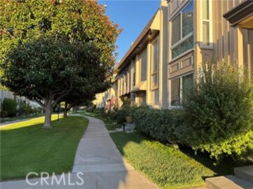 Impressive Villa Pacific Townhouse Located at 9695 Brookbay Circle was Just Sold