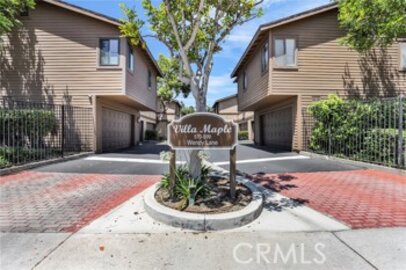 Lovely Villa Maple Townhouse Located at 579 Wendy Lane was Just Sold