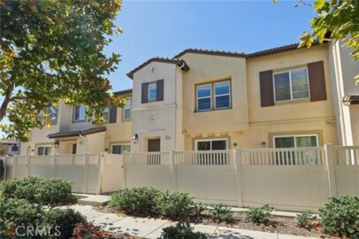 44118 Calle Luz Photo