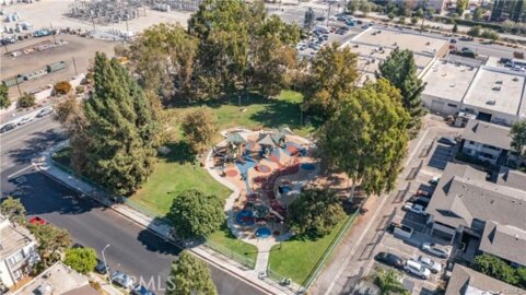 8601 International #228 Photo