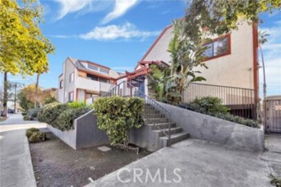 Phenomenal Heathercliff Manor Townhouse Located at 15946 Vanowen Street #202 was Just Sold