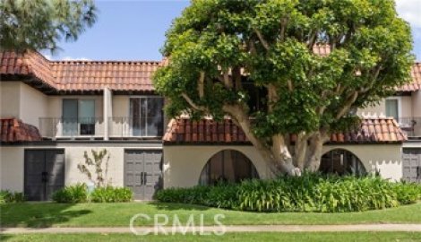 Amazing Country Club Villas Condominium Located at 3008 Club House Circle was Just Sold