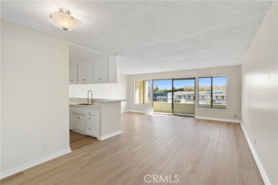 1187 E 3rd Street #215 Photo