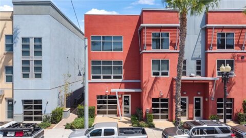 919 E Santa Ana Boulevard Photo