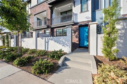 8887 Orangethorpe Photo