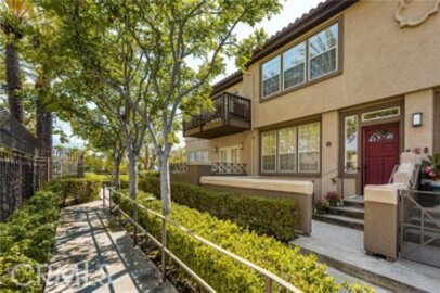 This Marvelous Cierra Del Lago Townhouse, Located at 183 Montana Del Lago Drive, is Back on the Market