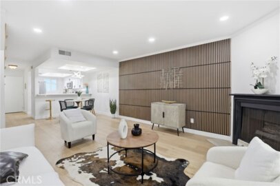 11119 Camarillo #104 Photo