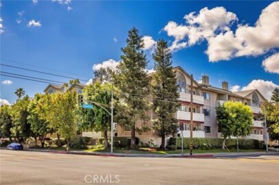 14050 Magnolia Boulevard #201 Photo