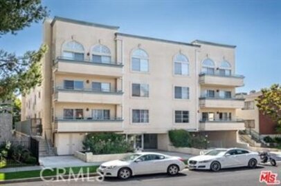 This Outstanding 4426 Ventura Canyon Ave Condominium, Located at 4426 Ventura Canyon Avenue #103, is Back on the Market