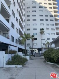 Gorgeous Franklin Towers Condominium Located at 7250 Franklin Avenue #1111 was Just Sold