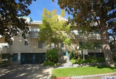 Lovely Valencia Palms Townhouse Located at 305 E Valencia #C was Just Sold