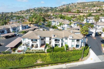 2708 Lake Pointe #209 Photo