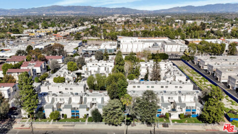 18411 Hatteras Street #230 Photo