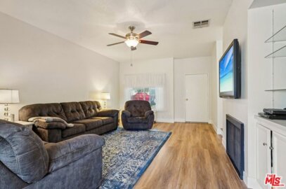 7420 Corbin Avenue #12 Photo