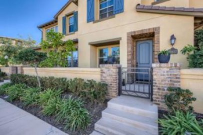 Splendid Garretson in Del Sur Townhouse Located at 15977 Parkview Loop was Just Sold