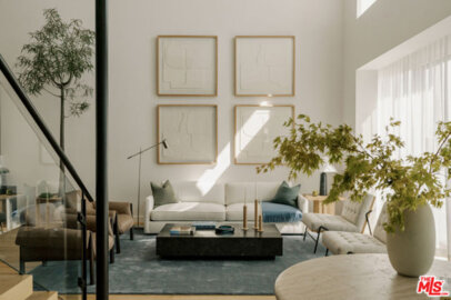 702 N Doheny Drive #TH8 Photo