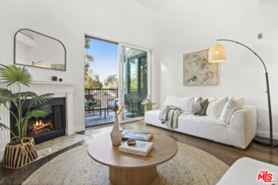 Spectacular Newly Listed Cordova Park Villas Condominium Located at 330 Cordova Street #361