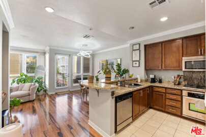 21301 Erwin Street #408 Photo