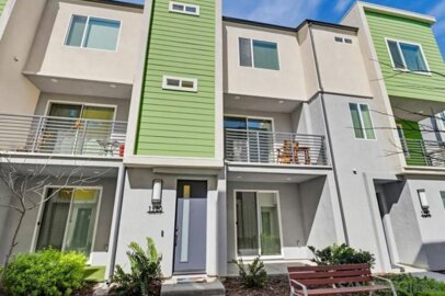 1980 Affinity Lane Photo