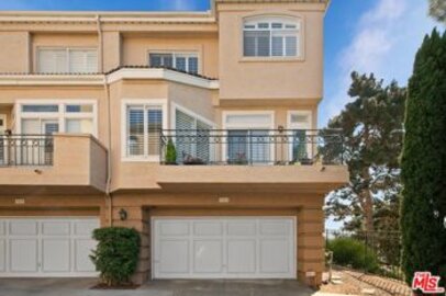 Fabulous Newly Listed Avanti Townhouse Located at 7120 Calabria Court #F