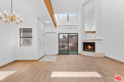 6323 Reseda Boulevard #6 Photo