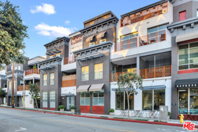 212 Marine Street #203 Photo